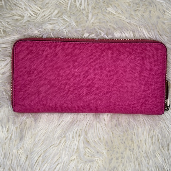 Michael Kors Crossgrain Leather Wallet - Picture 2 of 13